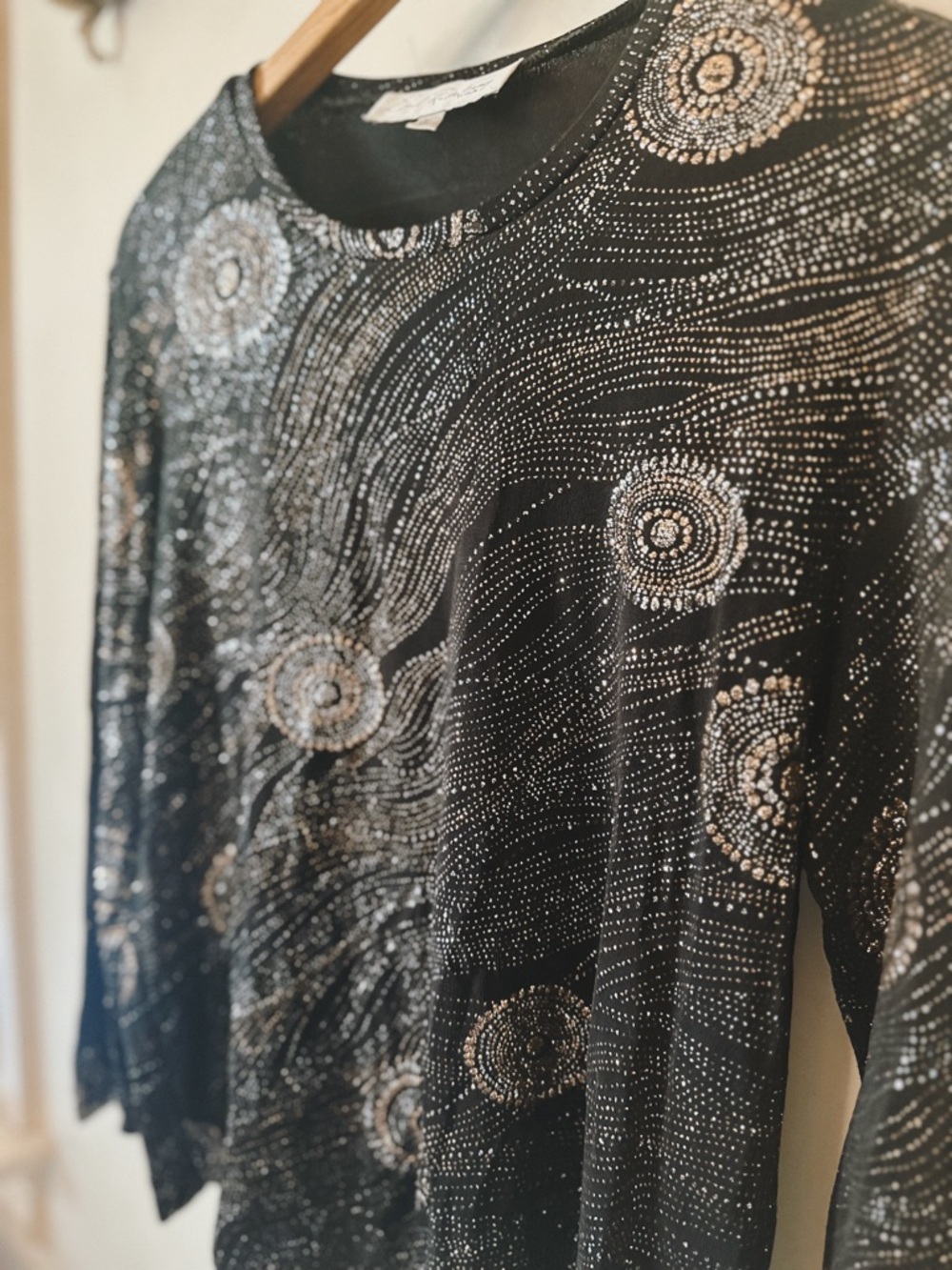 Shimmering Black Long-Sleeve Tee